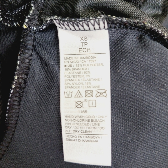 Old Navy Sunflower Print V-Neck Wrap-Front Swimdress Size XS Side Tie Wrap Skirt - Picture 10 of 10